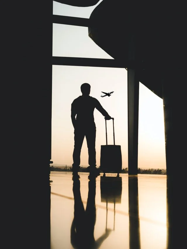 11 dicas para viajar mesmo estando com dívidas